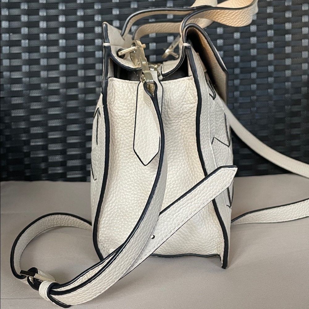 Welden Voyager Small Flap Satchel Cement Colored Pebbled Leather Crossbody Bag - Picture 12 of 13